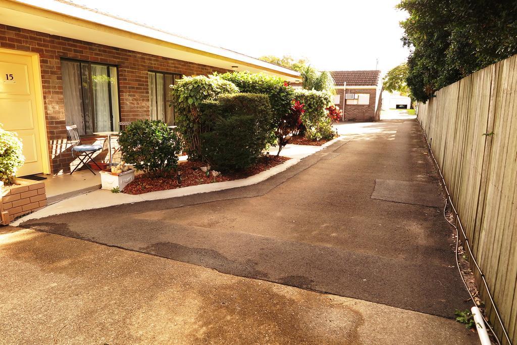 Twin Pines Motel Mooloolaba Exterior photo
